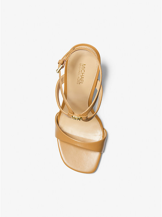 Michael Kors Amara Leather Women Sandals PALE PEANUT | USAQMM1763