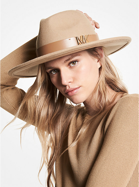 Michael Kors Logo Wool Blend Bolero Women Hat CAMEL | USAMQE1010