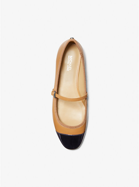 Michael Kors Mae Leather Ballet Women Flats PALE PEANUT | USAGSG1697