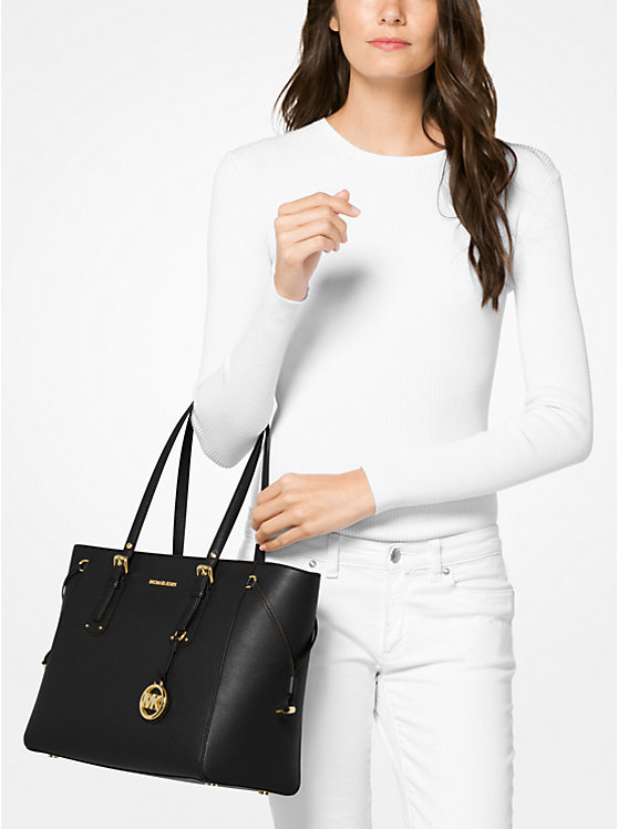 Michael Kors Voyager Medium Crossgrain Leather Women Tote Bag BLACK | USALIM1277